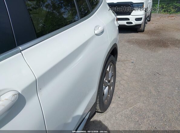 WBX57DP09NN147865 2022 BMW X3 White 