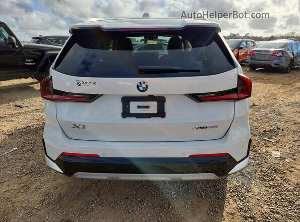 WBX73EF03S5105702 2025 BMW X1 White უკანა ხედი