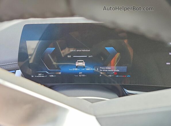 WBX73EF03S5105702 2025 BMW X1 White ხელსაწყოთა პანელის ხედი