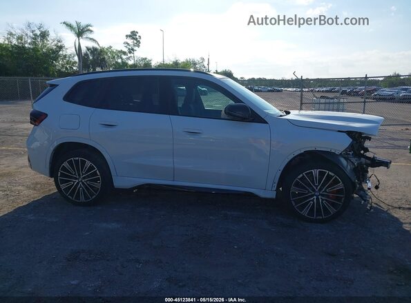 WBX73EF05T5422740 2026 BMW X1 Белый Панорамный вид салона 360°