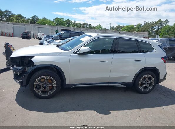 WBX73EF06S5079676 2025 BMW X1 White Вид задньої частини салону