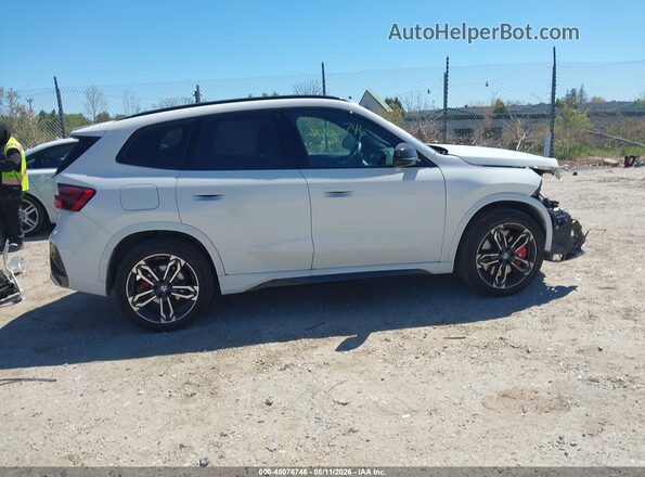 WBX73EF07T5495849 2026 BMW X1 Белый Панорамный вид салона 360°