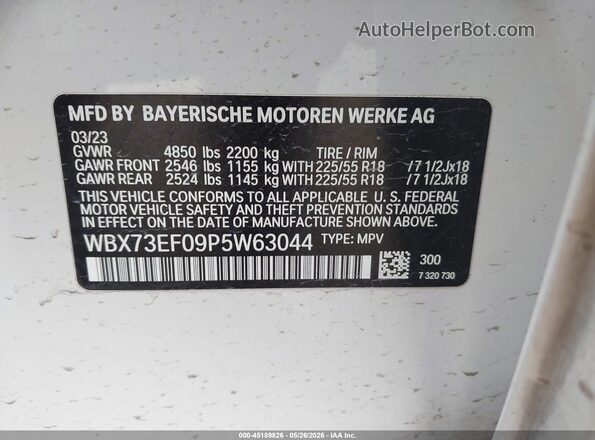 WBX73EF09P5W63044 2023 BMW X1 White ძრავის განყოფილების ხედი