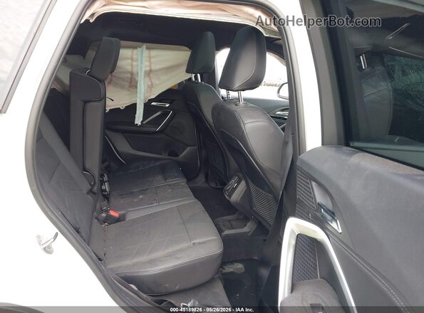 WBX73EF09P5W63044 2023 BMW X1 White VIN კოდის სტიკერის ხედი