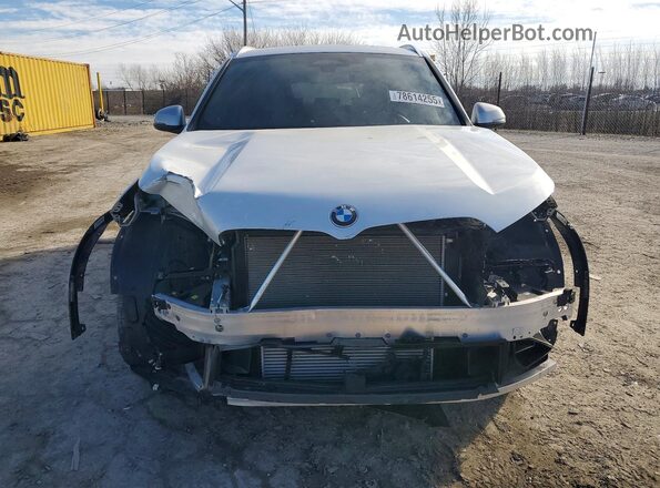WBX73EF09R5Z44005 2024 BMW X1 White Widok z przodu
