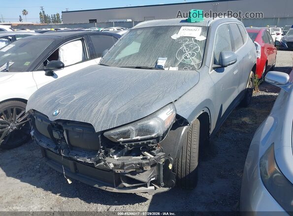 WBX73EF09S5128627 2025 BMW X1 Turquoise Vista tres cuartos delantera izquierda
