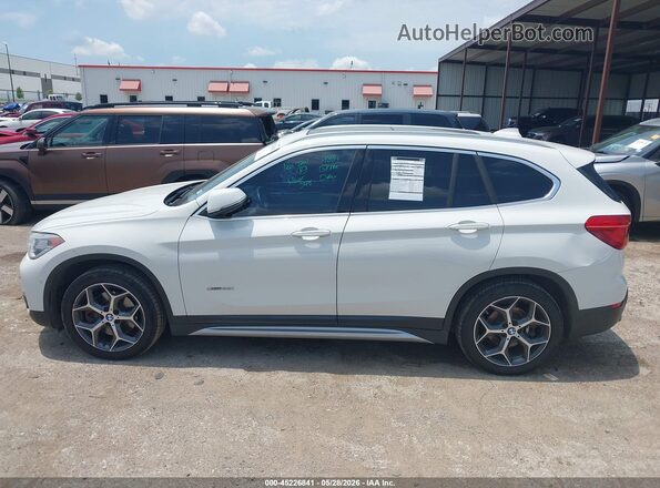 WBXHT3C30GP883524 2016 BMW X1 White Սալոնի 360 աստիճան տեսք