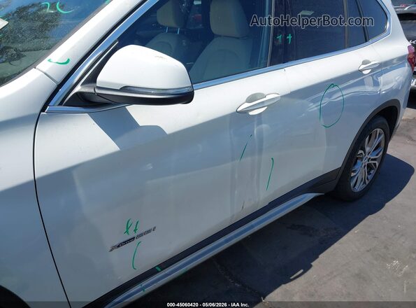 WBXHT3C31H5F76847 2017 BMW X1 White წინა ხედი
