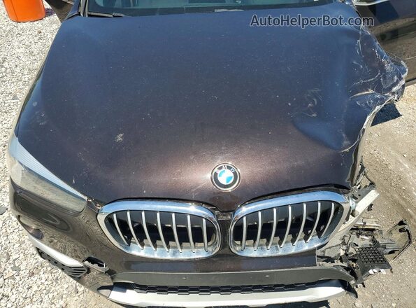 WBXHT3C31J5L27998 2018 BMW X1 Charcoal Շարժիչի բաժամունքի տեսք