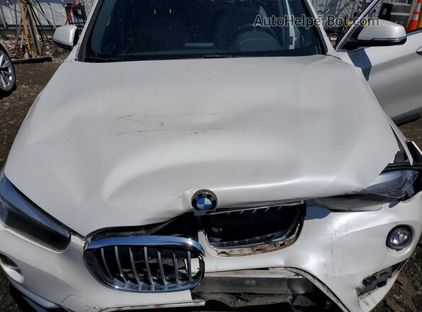 WBXHT3C31J5L28455 2018 BMW X1 White 