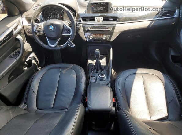 WBXHT3C32H5F72788 2017 BMW X1 Black წინა პანელის ხედი