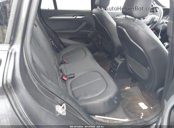 WBXHT3C33H5F69656 2017 BMW X1 Black 