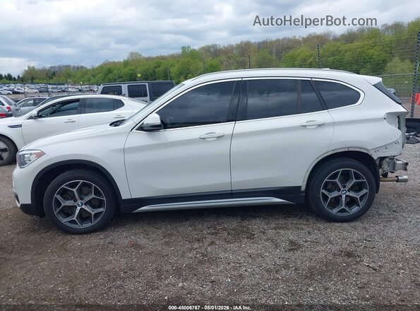 WBXHT3C33J5L27601 2018 BMW X1 White 
