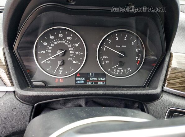 WBXHT3C34H5F85185 2017 BMW X1 Gray Instrument cluster view