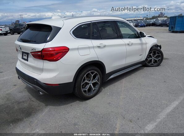 WBXHT3C34J5K22713 2018 BMW X1 White Tył prawy
