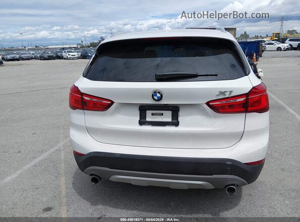 WBXHT3C34J5K22713 2018 BMW X1 White 