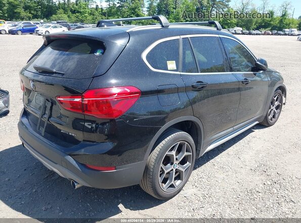 WBXHT3C34J5L28806 2018 BMW X1 Black Tył prawy