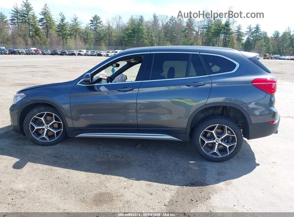 WBXHT3C35H5F81047 2017 BMW X1 Gray 