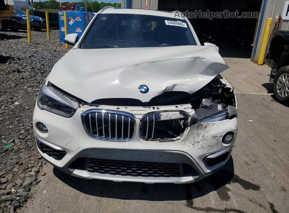 WBXHT3C35J5K31730 2018 BMW X1 White Widok z przodu