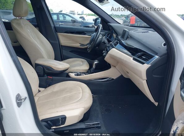 WBXHT3C38GP886476 2016 BMW X1 White 