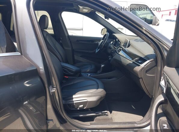 WBXHT3C39J5K29205 2018 BMW X1 Gray 