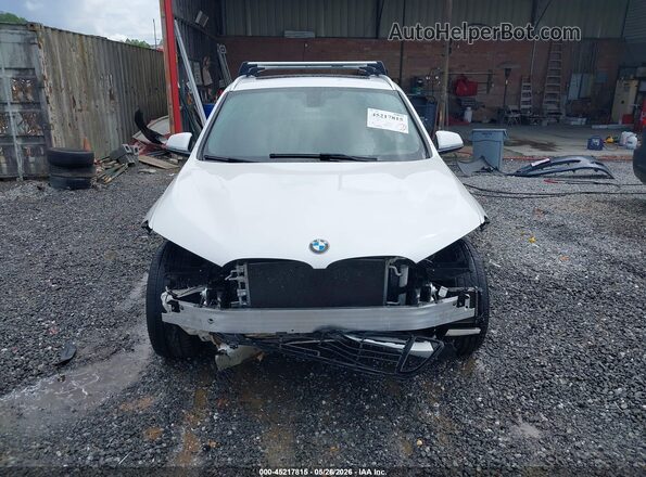 WBXHT3C39J5L29465 2018 BMW X1 White 
