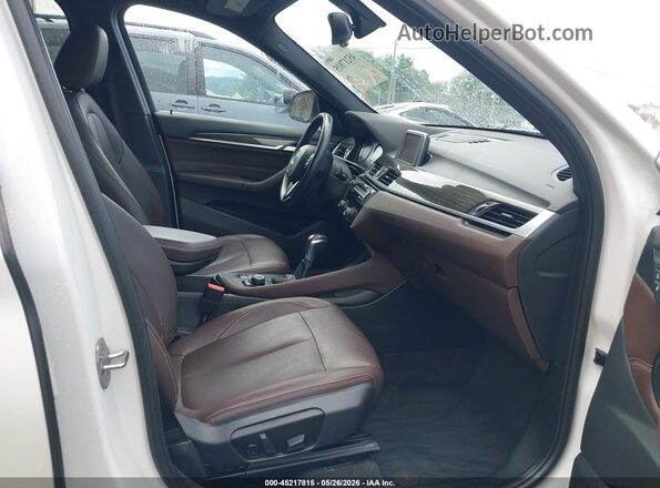 WBXHT3C39J5L29465 2018 BMW X1 White 