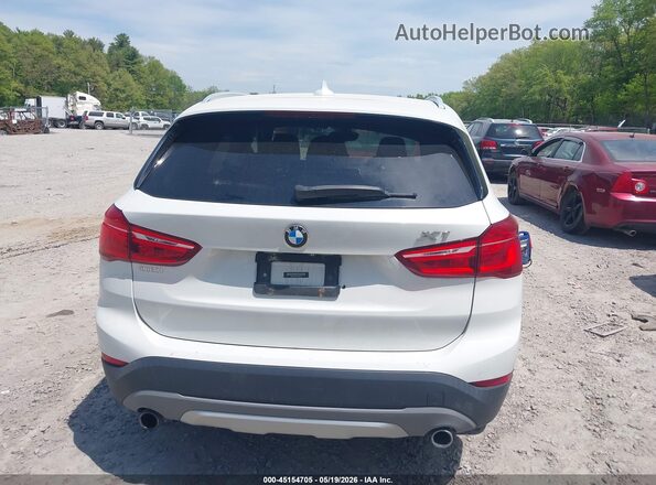 WBXHT3C3XJ5K29875 2018 BMW X1 White 