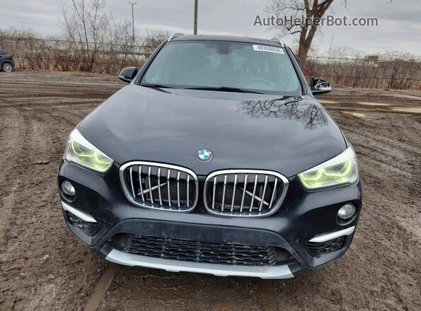 WBXHT3C3XJ5K30105 2018 BMW X1 Black Widok z przodu