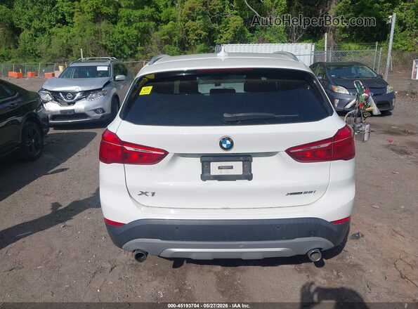 WBXHT3C50K5L37117 2019 BMW X1 White 