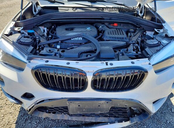 WBXHT3C54K5L89219 2019 BMW X1 White 