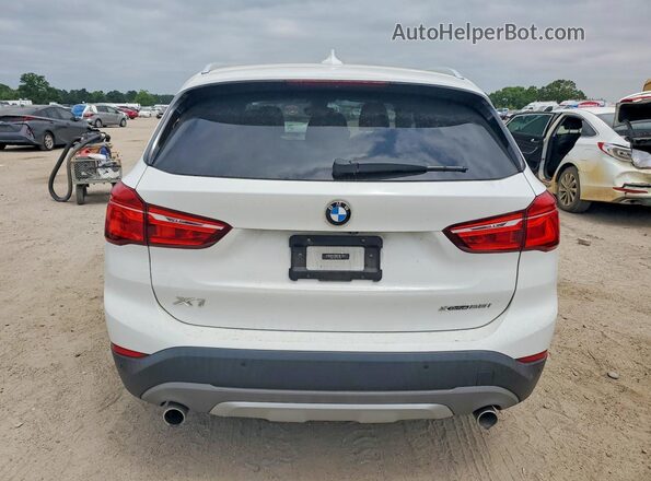WBXHT3C55K5L37257 2019 BMW X1 White Rear view