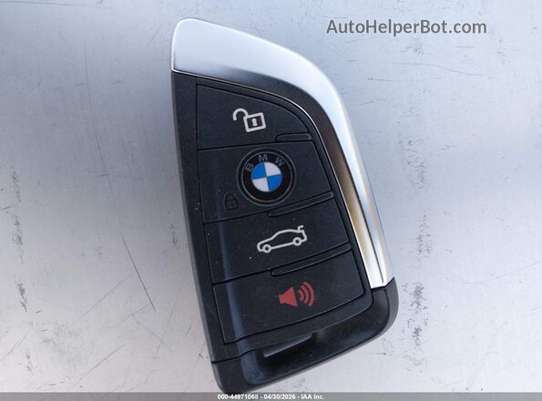WBXHT3C55K5L89410 2019 BMW X1 Black Widok deski rozdzielczej