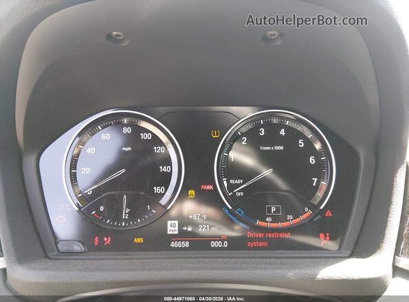 WBXHT3C55K5L89410 2019 BMW X1 Black Widok tylnych siedzeń