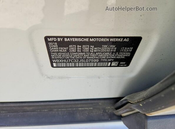 WBXHU7C32J5L07599 2018 BMW X1 White VIN կոդի պիտակի տեսք
