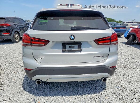 WBXJG7C01L5R26809 2020 BMW X1 Silver უკანა ხედი