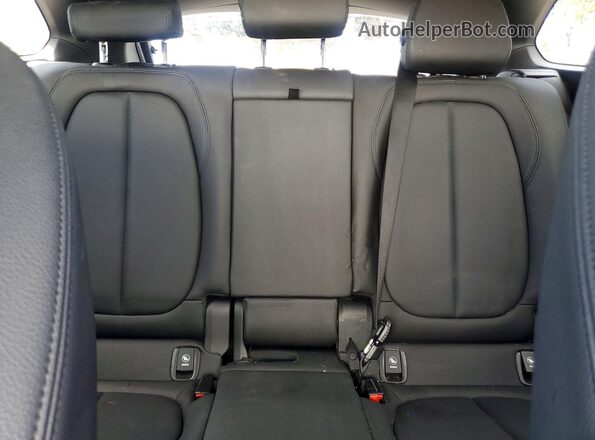 WBXJG7C01L5R26809 2020 BMW X1 Silver უკანა სავარძლების ხედი
