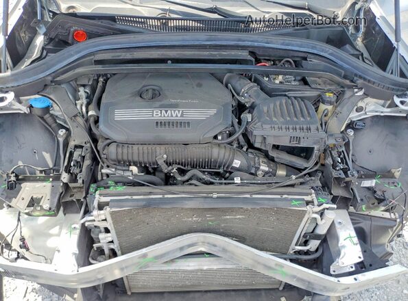 WBXJG7C01L5R26809 2020 BMW X1 Silver ძრავის განყოფილების ხედი