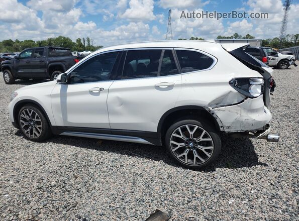 WBXJG7C02M5S78320 2021 BMW X1 White 