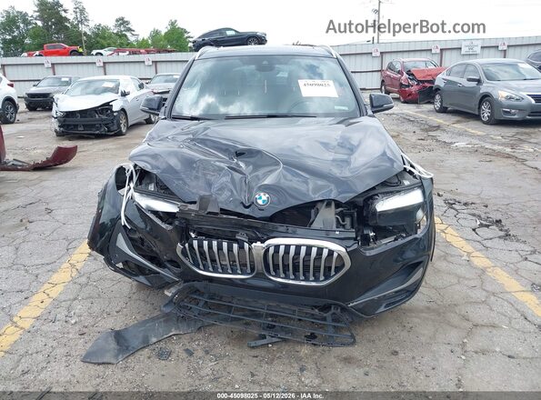 WBXJG7C08M5T11269 2021 BMW X1 Black Vista del cuadro de instrumentos