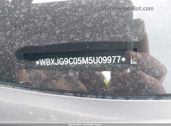 WBXJG9C05M5U09977 2021 BMW X1 Black 