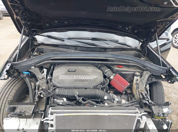 WBXJG9C05M5U09977 2021 BMW X1 Black Հետևի տեսք