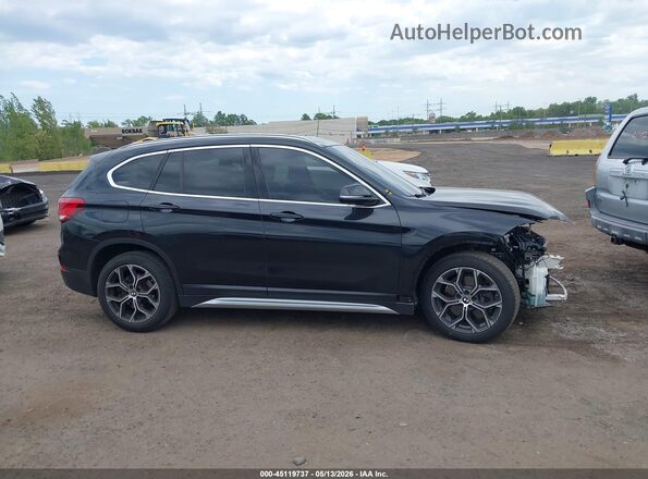 WBXJG9C05M5U09977 2021 BMW X1 Black Սալոնի 360 աստիճան տեսք