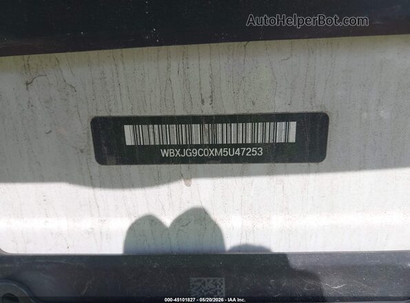 WBXJG9C0XM5U47253 2021 BMW X1 White Widok komory silnika