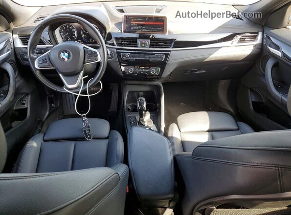 WBXYH9C00L5P59480 2020 BMW X2 White წინა პანელის ხედი