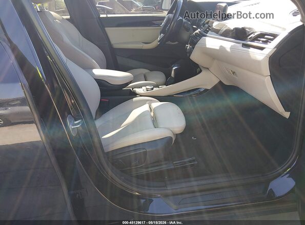 WBXYJ3C31JEB37773 2018 BMW X2 Black Vista interior delantera