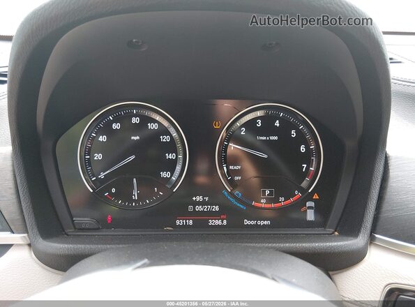 WBXYJ3C31JEB37918 2018 BMW X2 White Հետևի նստատեղերի տեսք