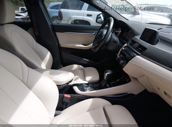 WBXYJ3C31JEB37918 2018 BMW X2 White Սալոնի դիմացի տեսք