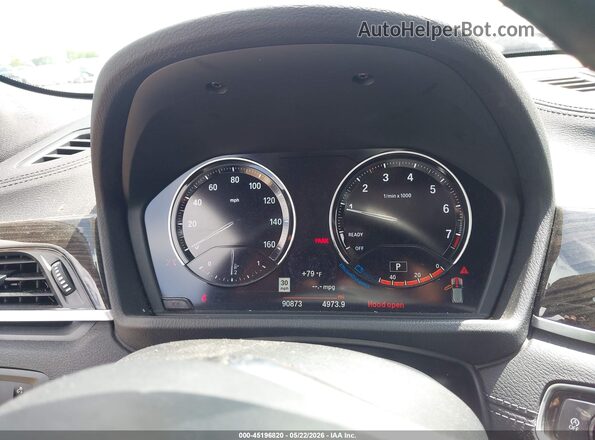 WBXYJ5C54K5N72007 2019 BMW X2 White Vista de los asientos traseros
