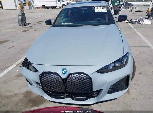 WBY23HD01SFV68040 2025 BMW I4 Gray Widok zestawu wskaźników